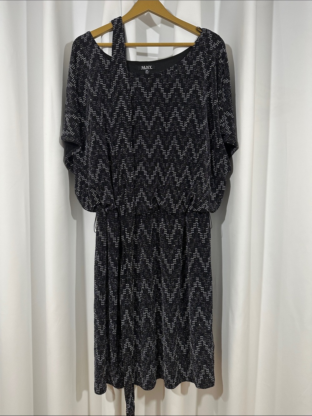 SLNY Metallic Dress Size 16W Black Silver Shimmer Belted Plus Size